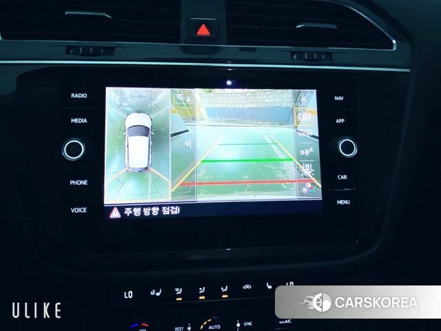 Volkswagen Tiguan second Generation 2018 Белый из Кореи, фото 4