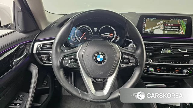 BMW 5 Series (G30) 2018 Белый из Кореи, фото 4