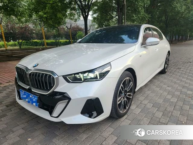 BMW 5 series 2024 Белый из Китая, фото 4