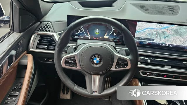 BMW X6 (G06) 2024 Белый из Кореи, фото 4