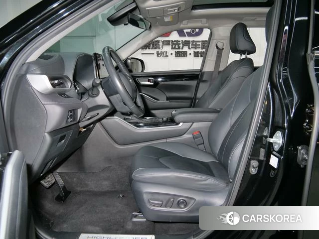 Toyota Highlander 2024 Черный из Китая, фото 4