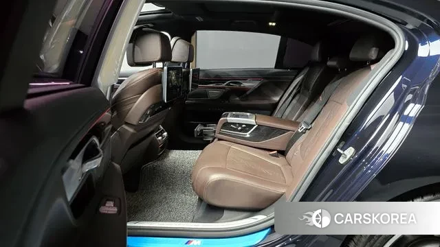 BMW 7 Series (G11) 2018 Черный из Кореи, фото 4
