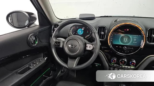 Mini Cooper Countryman 2023 Цвет галактики из Кореи, фото 4