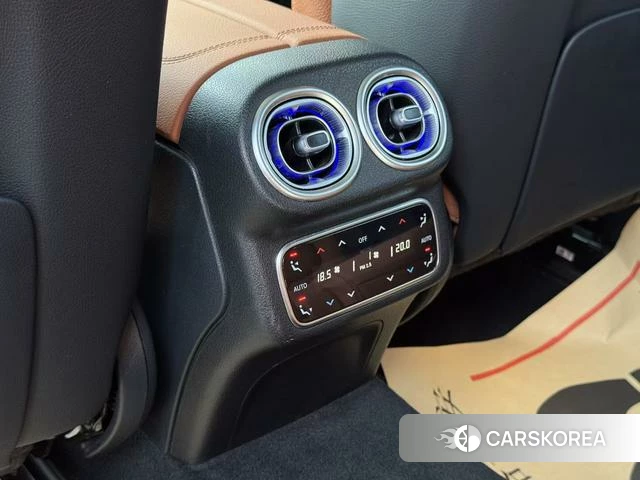 Mercedes-Benz GLC 2024 Черный из Китая, фото 4