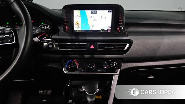 Kia Seltos 2022 Белый из Кореи, фото 4