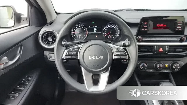 Kia The New K3 2nd generation 2022 Белый из Кореи, фото 4