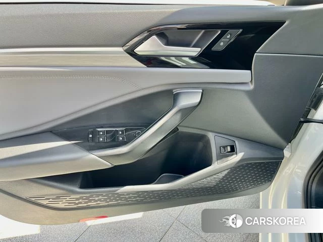 Volkswagen Sagitar 2022 Белый из Китая, фото 4