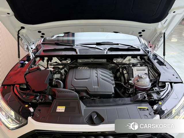 Audi Q5L 2025 Белый из Китая, фото 4