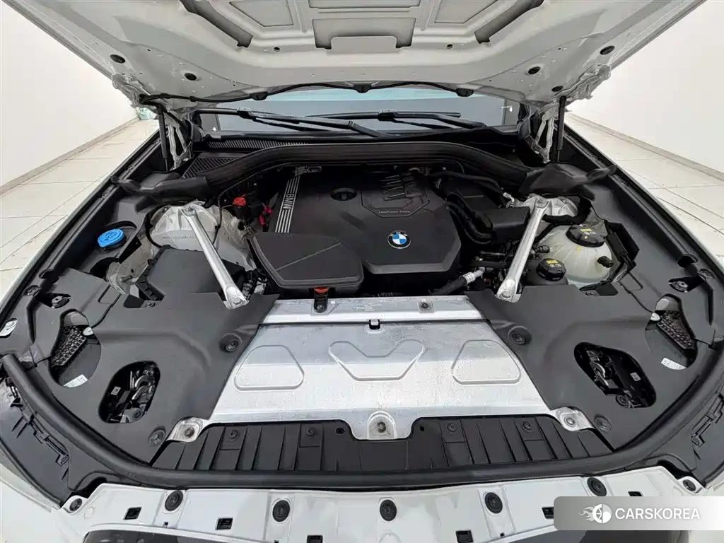 BMW X4 2023 Белый из Китая, фото 4
