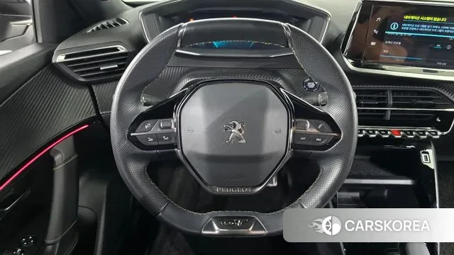 Peugeot e-2008 second generation 2022 Белый из Кореи, фото 4