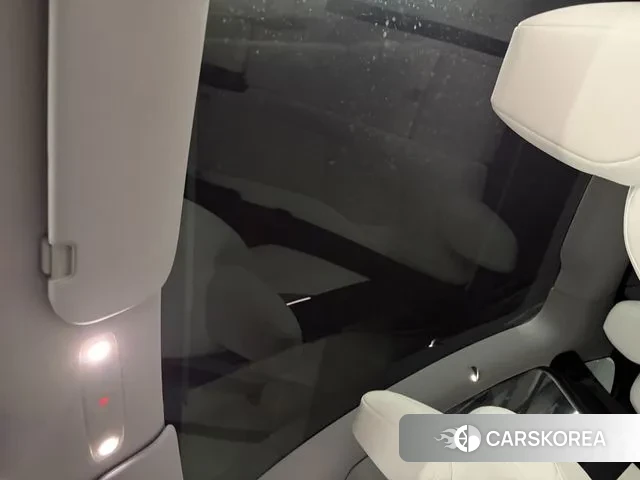 Tesla Model Y 2025 Серый из Кореи, фото 4