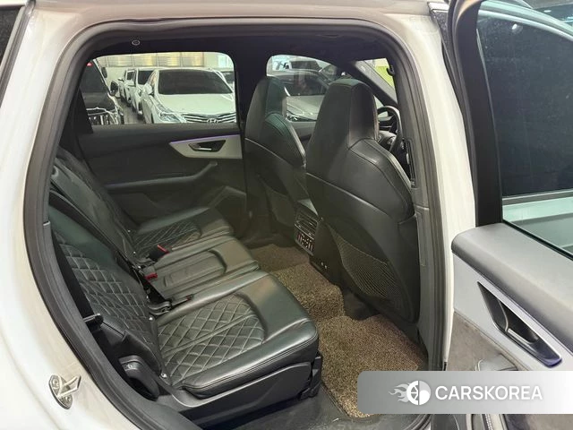 Audi Q7 (4M) 2021 Белый из Кореи, фото 4