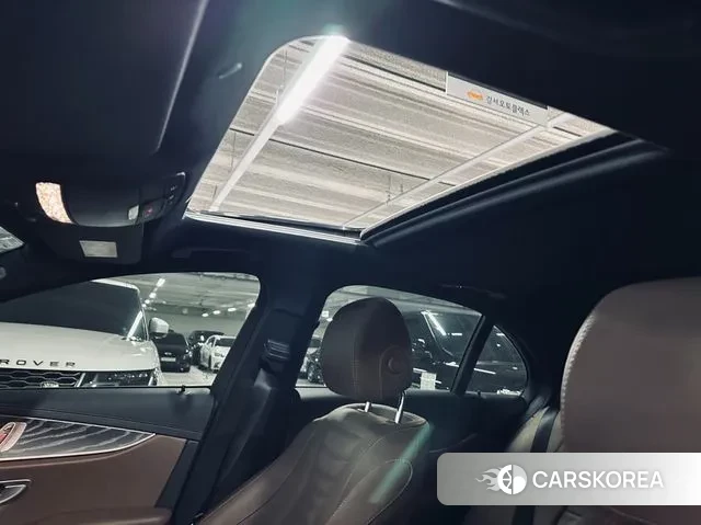 Mercedes-Benz E-Class W213 2023 Черный из Кореи, фото 4