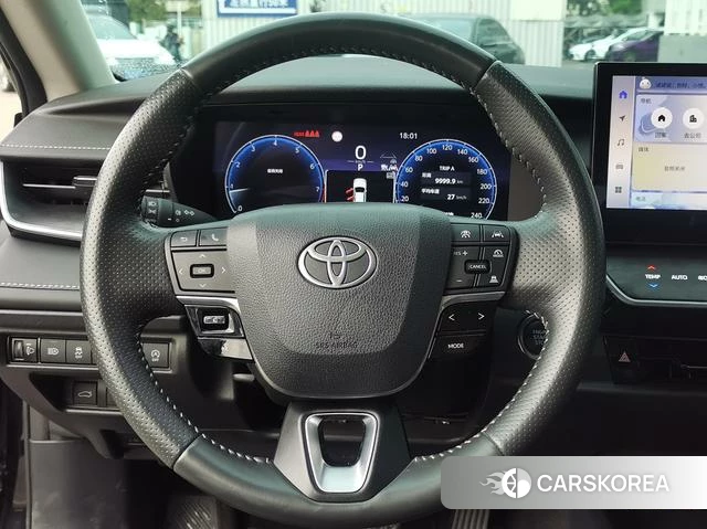 Toyota Camry 2024 Черный из Китая, фото 4