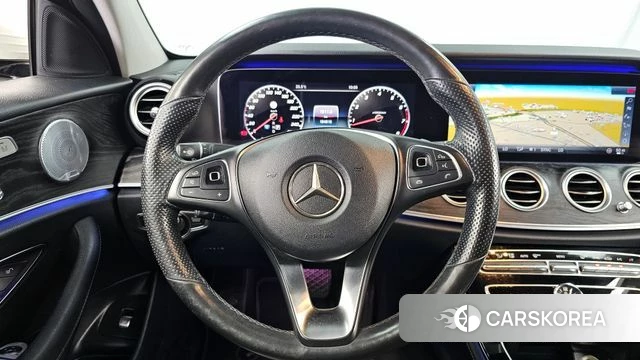 Mercedes-Benz E-Class W213 2018 Белый из Кореи, фото 4