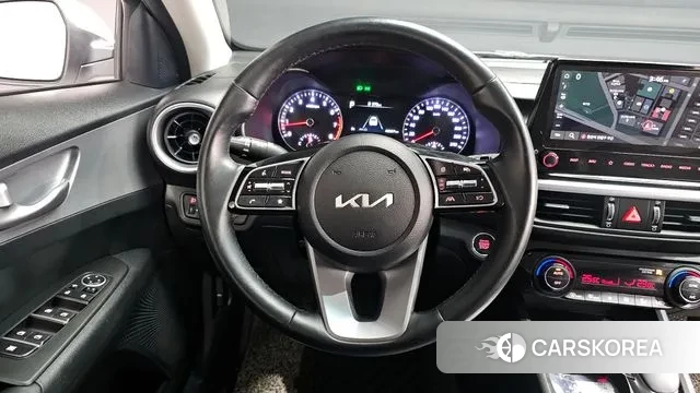Kia The New K3 2nd generation 2022 Белый из Кореи, фото 4