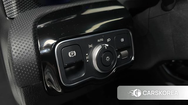 Mercedes-Benz A-Class W177 2021 Белый из Кореи, фото 4