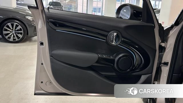 Mini Cooper 2022 Цвет тростника из Кореи, фото 4