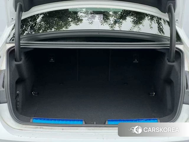 Audi A5L 2025 Белый из Китая, фото 4