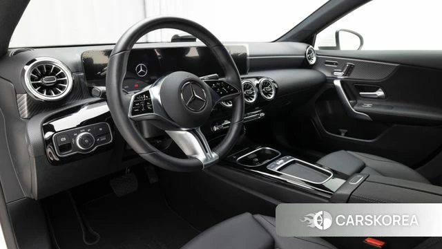Mercedes-Benz A-Class W177 2025 Белый из Кореи, фото 4
