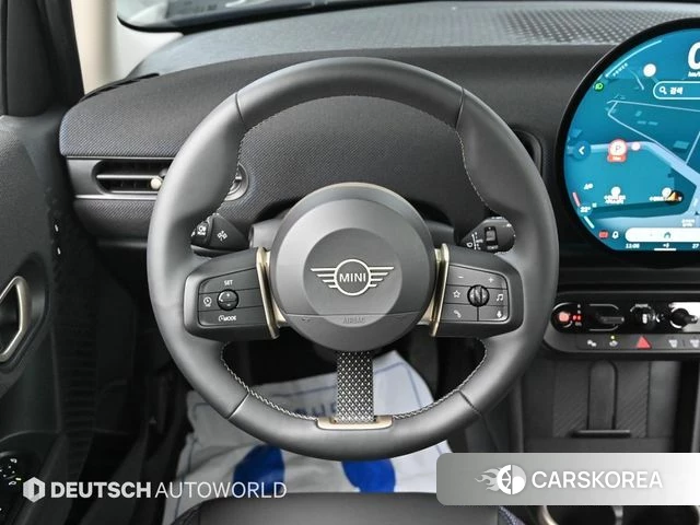 Mini Cooper C 4th generation 2025 Черный из Кореи, фото 4