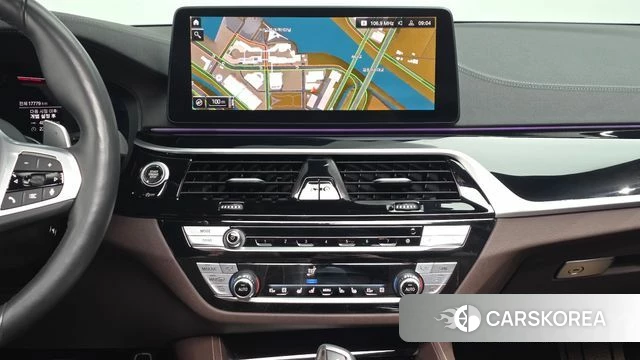 BMW 5 Series (G30) 2023 Черный из Кореи, фото 4