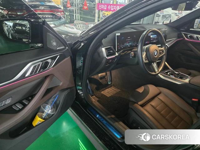 BMW i4 2024 Черный из Кореи, фото 4