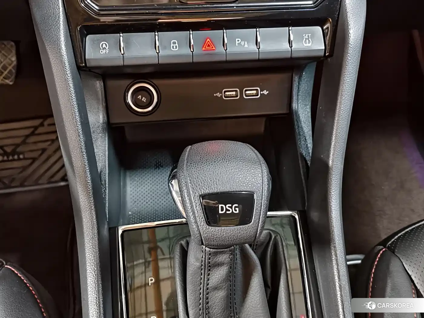 Skoda Karoq 2023 Белый из Китая, фото 4