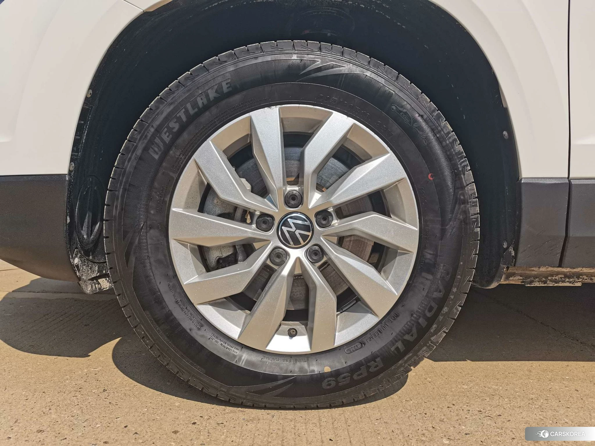 Volkswagen Tuyue 2022 Белый из Китая, фото 4