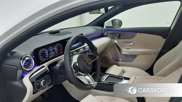 Mercedes-Benz A-Class W177 2025 Белый из Кореи, фото 4