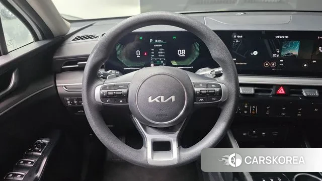 Kia The New K5 3rd generation 2024 Белый из Кореи, фото 4