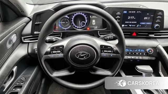 Hyundai Avante Hybrid (CN7) 2021 Серебристо-серый из Кореи, фото 4