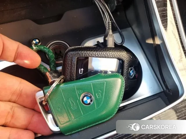 BMW X7 (G07) 2022 Черный из Кореи, фото 4