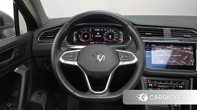 Volkswagen Tiguan second Generation 2023 Серый из Кореи, фото 4