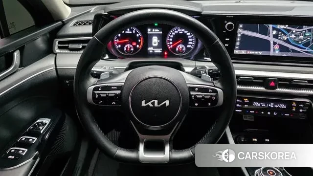Kia K5 3rd generation 2023 Черный из Кореи, фото 4