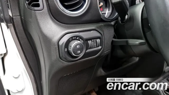 Jeep Wrangler (JL) 2019 Белый из Кореи, фото 4