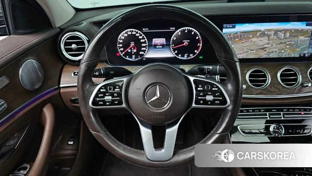 Mercedes-Benz E-Class W213 2018 Серый из Кореи, фото 4