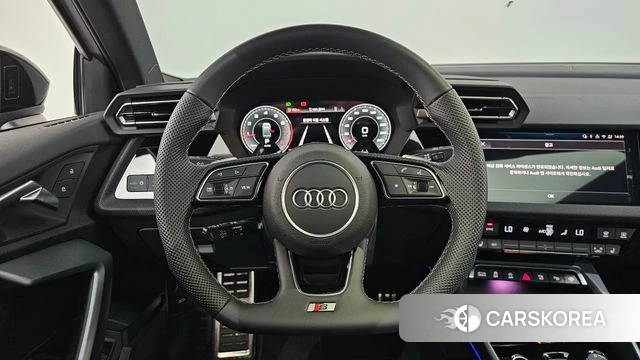 Audi A3 (8Y) 2025 Белый из Кореи, фото 4