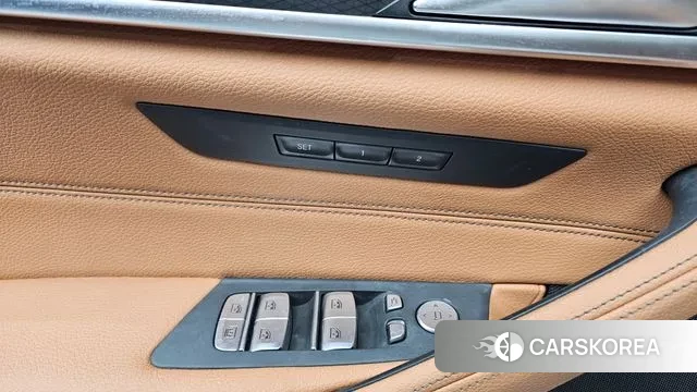 BMW 5 Series (G30) 2023 Белый из Кореи, фото 4