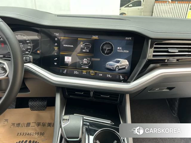 Volkswagen Touareg 2021 Черный из Китая, фото 4