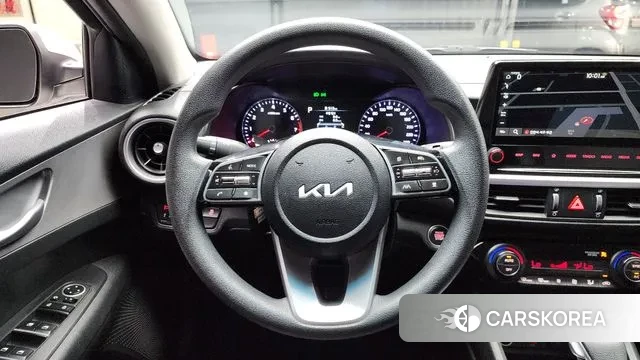 Kia The New K3 2nd generation 2022 Белый из Кореи, фото 4