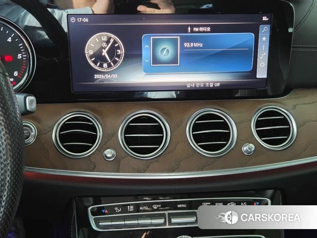 Mercedes-Benz E-Class W213 2018 Серый из Кореи, фото 4