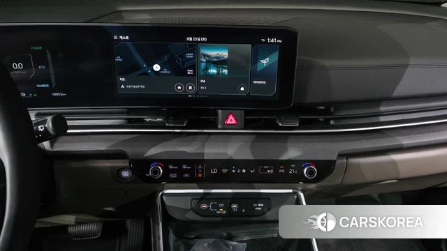 Kia The New Carnival 4th Generation 2025 Белый из Кореи, фото 4