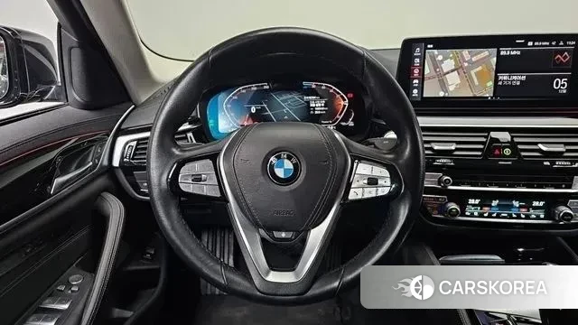 BMW 5 Series (G30) 2021 Черный из Кореи, фото 4