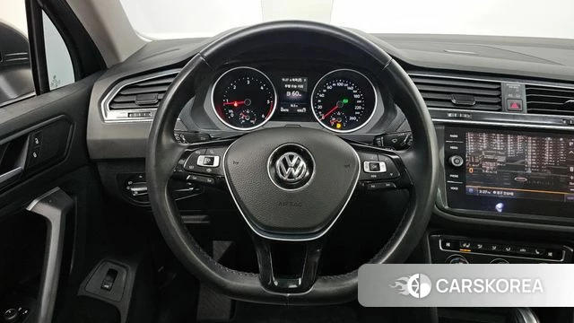 Volkswagen Tiguan second Generation 2019 Серый из Кореи, фото 4