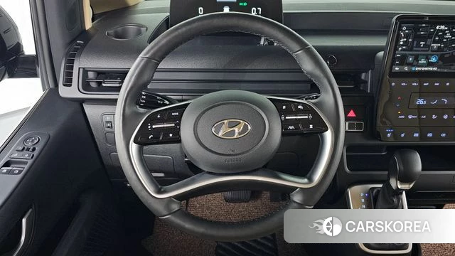 Hyundai Staria 2023 Серый из Кореи, фото 4