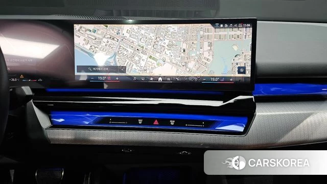 BMW 5 Series (G60) 2025 Черный из Кореи, фото 4
