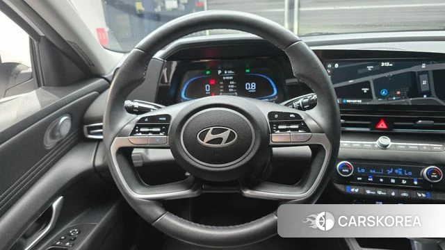 Hyundai The New Avante (CN7) 2024 Белый из Кореи, фото 4