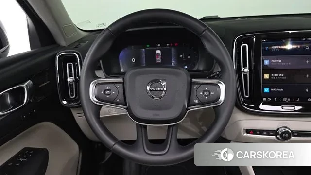 Volvo XC40 2023 Черный из Кореи, фото 4