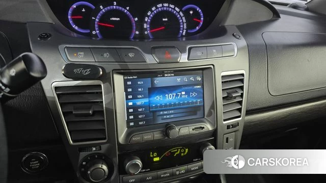 Ssangyong Korando Turismo 2018 Белый из Кореи, фото 4